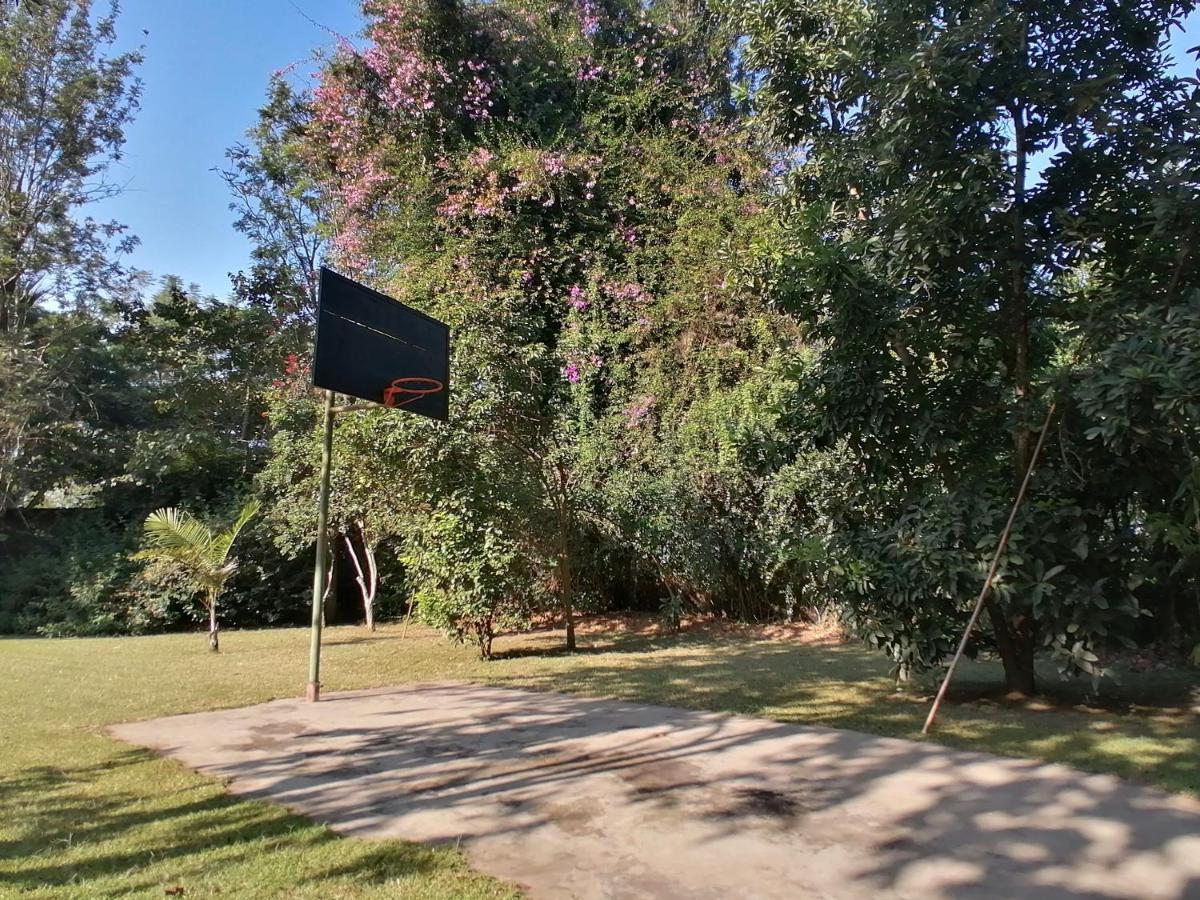 Meru House Lekisilai อารูชา ภายนอก รูปภาพ
